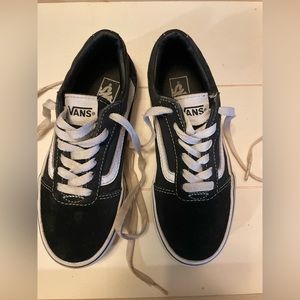 Youth boys 1 1/2 vans off the wall classics